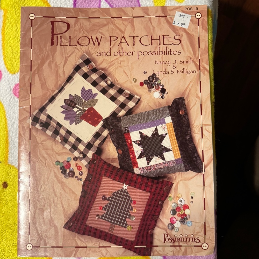 VTG Pillow Patches Book by Possibilities 1994‎ Grannycore Quilting Book